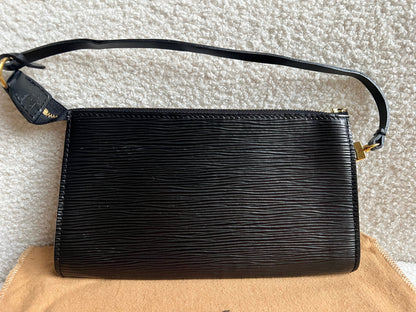 Louis Vuitton Vintage Black Epi Leather Pochette