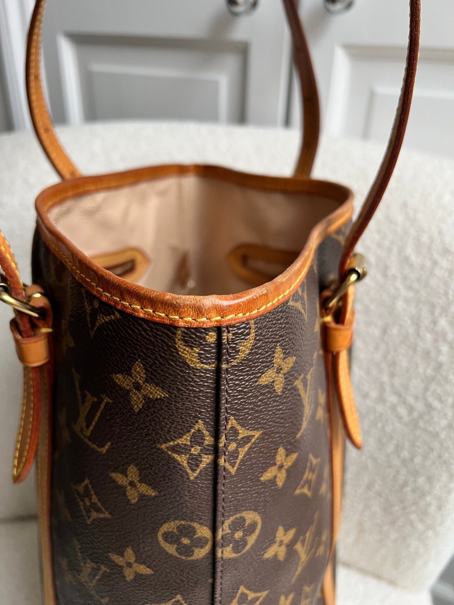 Louis Vuitton Monogram Bucket Bag GM