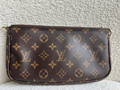 Louis Vuitton Pochette Monogram