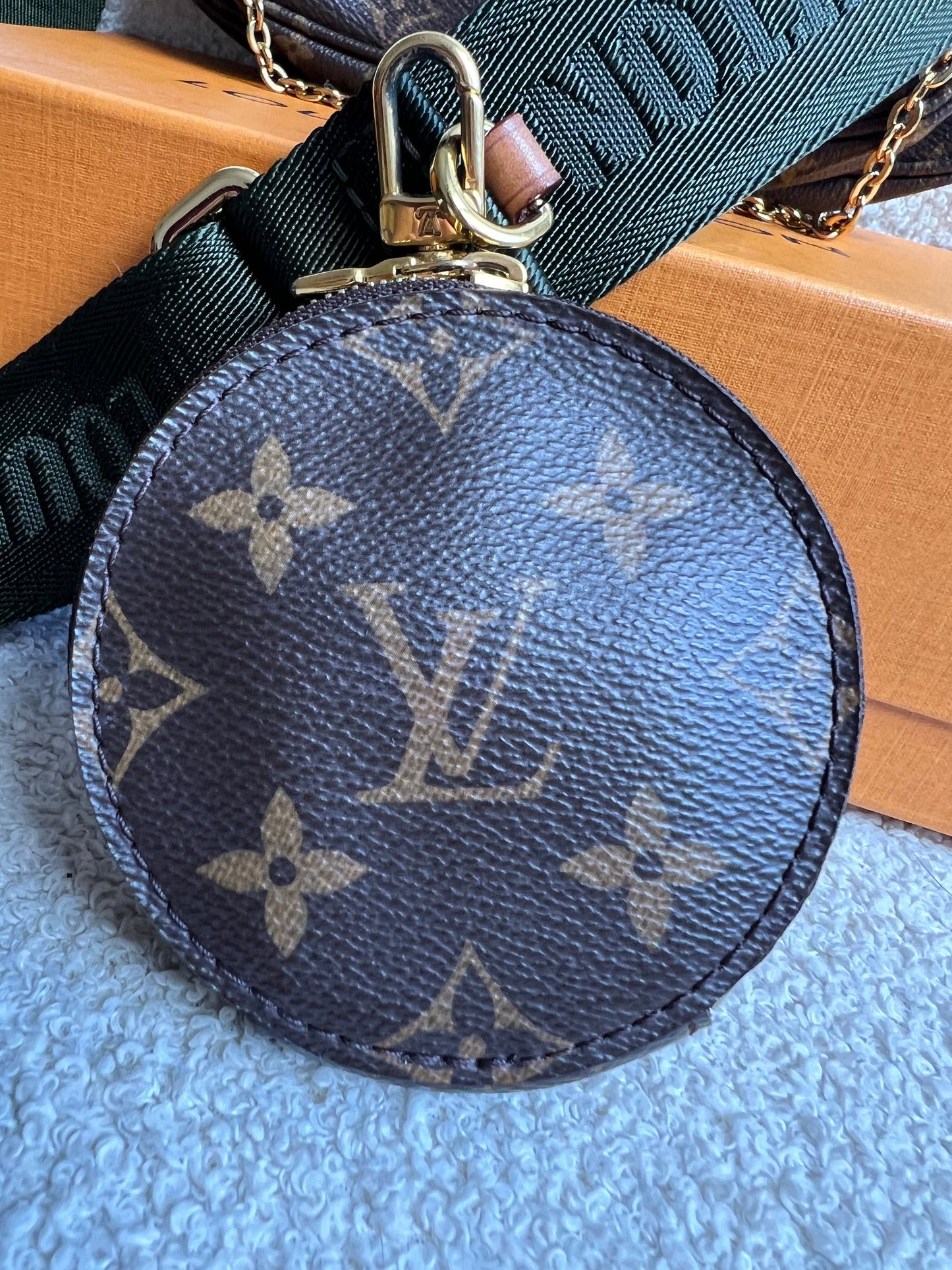 Louis Vuitton Multi Pochette Accessoires Khaki (RRP £2070)