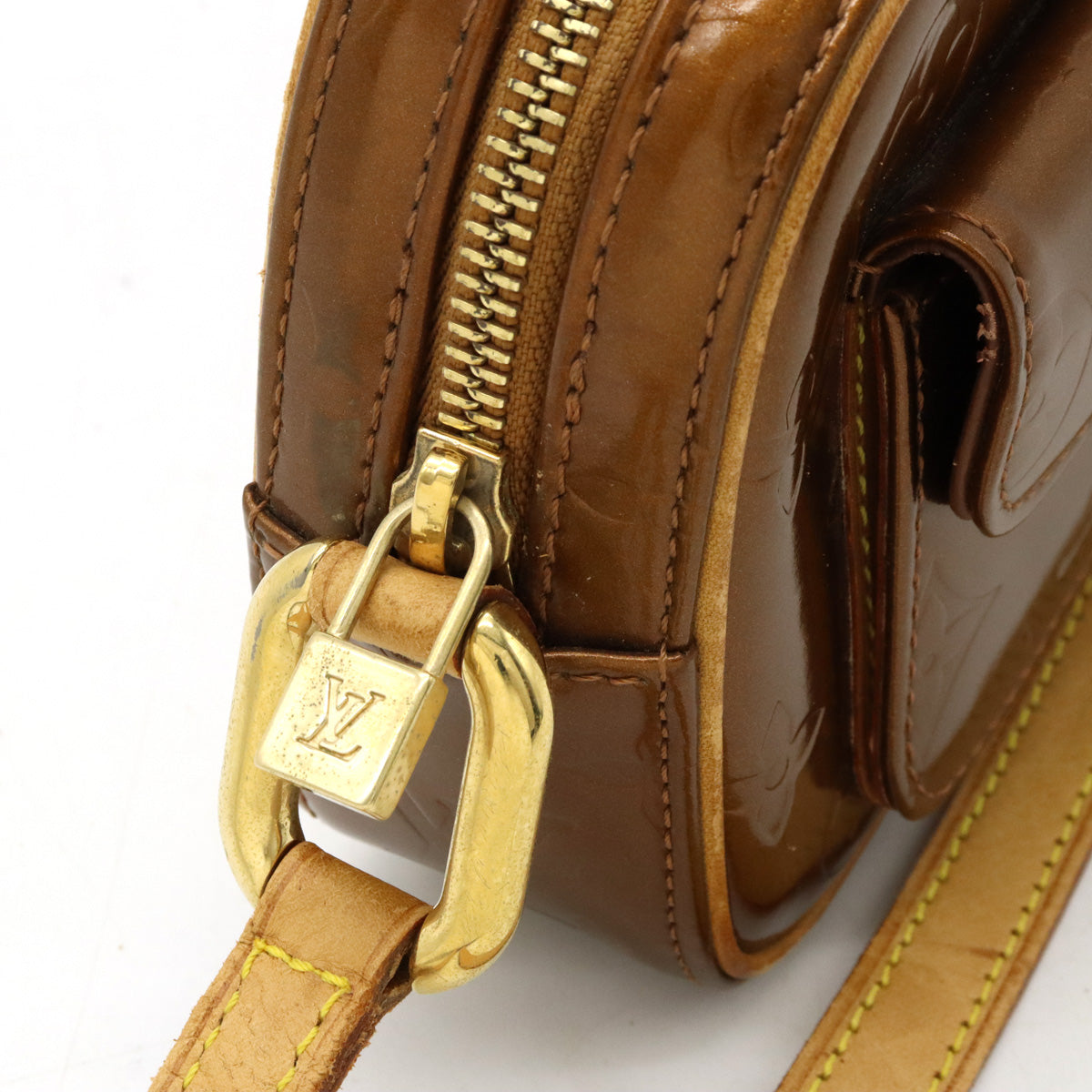 Louis Vuitton Monogram Vernis Christie MM Crossbody M91109