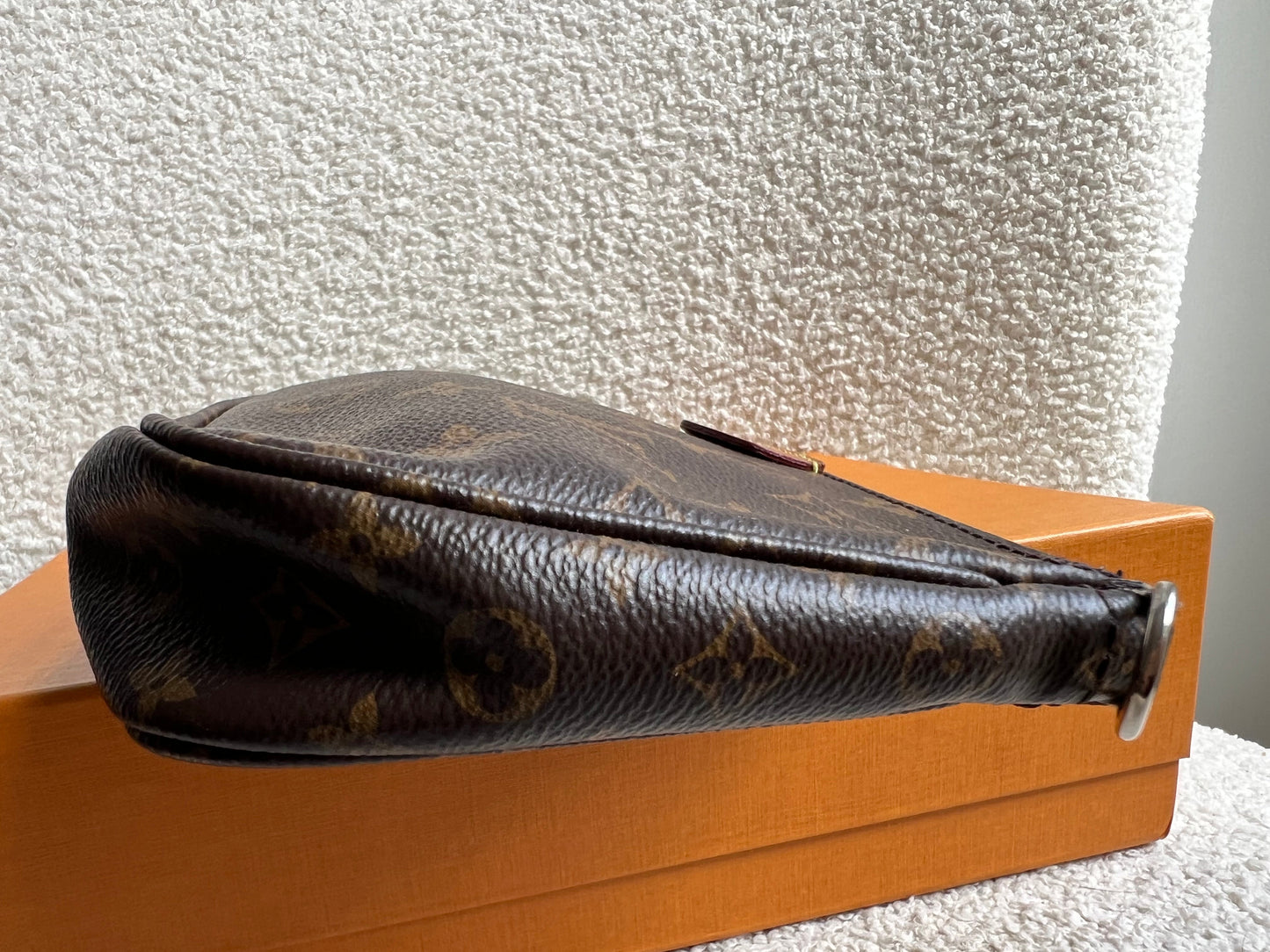 Louis Vuitton Multi Pochette Accessoires Khaki (RRP £2070)