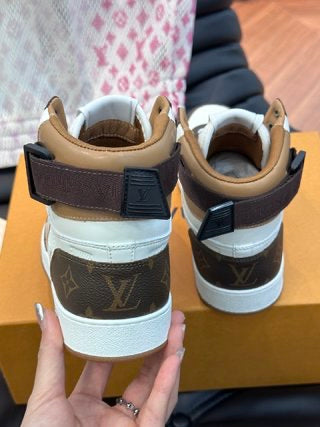 Louis Vuitton Rivoli Sneakers