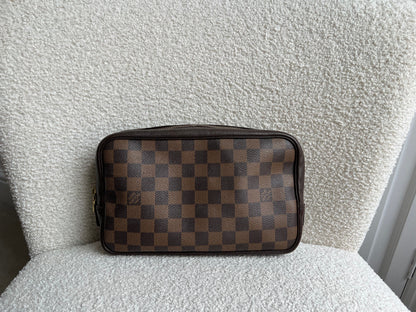 Louis Vuitton Damier Ebene Trousse Toilette