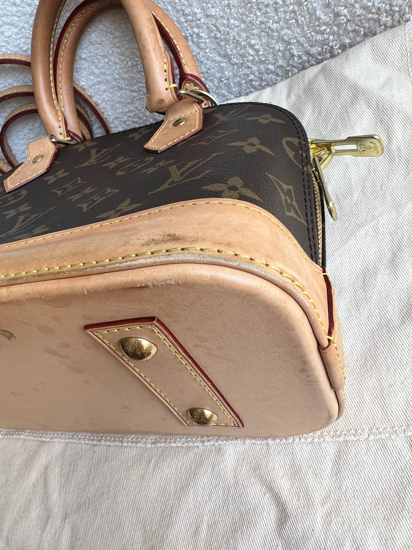 Louis Vuitton Alma BB Monogram (RRP £1,430)