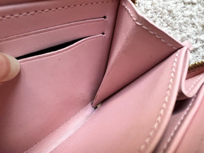 Louis Vuitton Zippy Coin Purse in Rose Ballerine Vernis Patent (RRP £420)