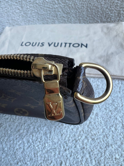 Louis Vuitton Multi Pochette Accessoires Khaki (RRP £2030)