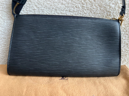 Louis Vuitton Vintage Black Epi Leather Pochette
