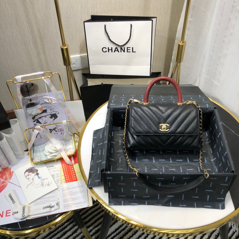 Chanel Luxury Handbag Style 527