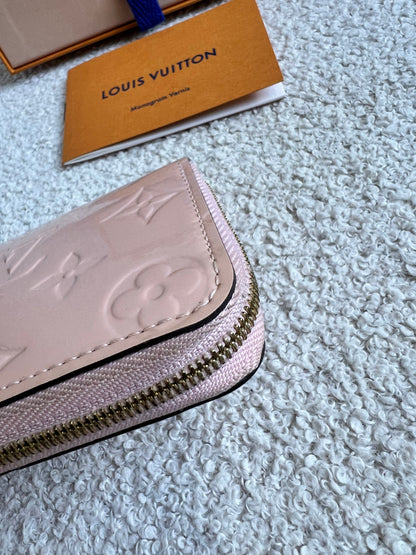 Louis Vuitton Zippy Coin Purse in Rose Ballerine Vernis Patent (RRP £420)