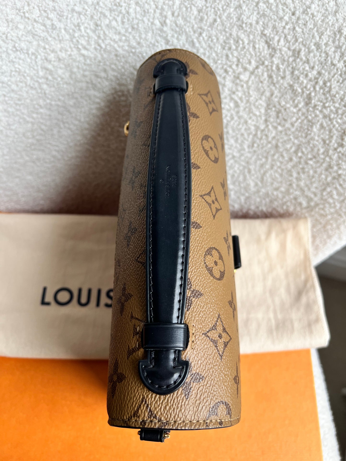 Louis Vuitton Pochette Metis Reverse Monogram (RRP £2,020)