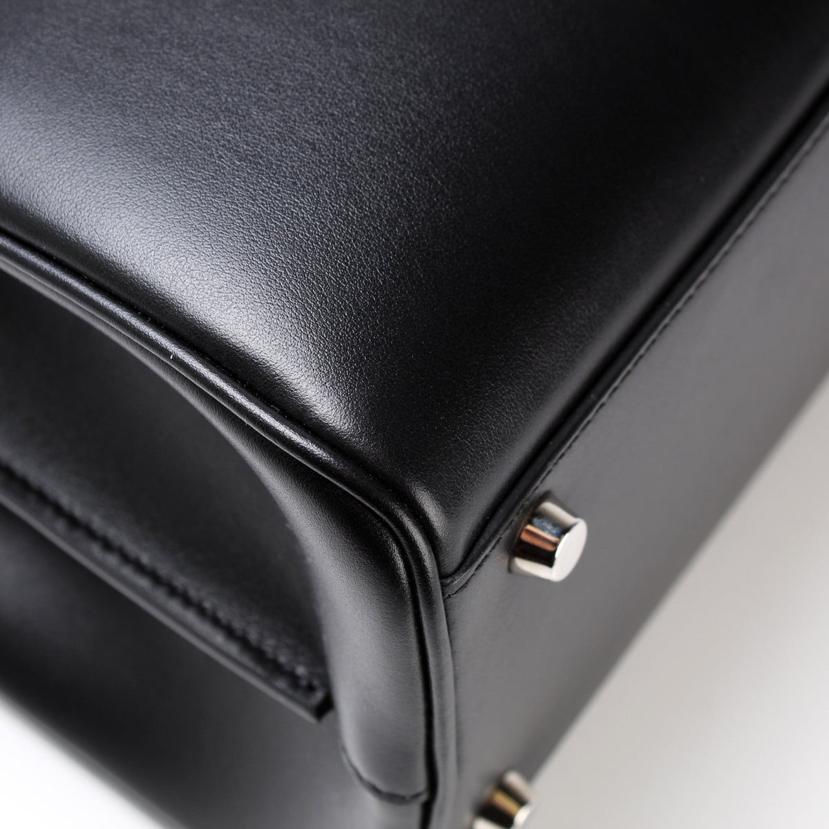 564714 Zumi Top Handle Medium