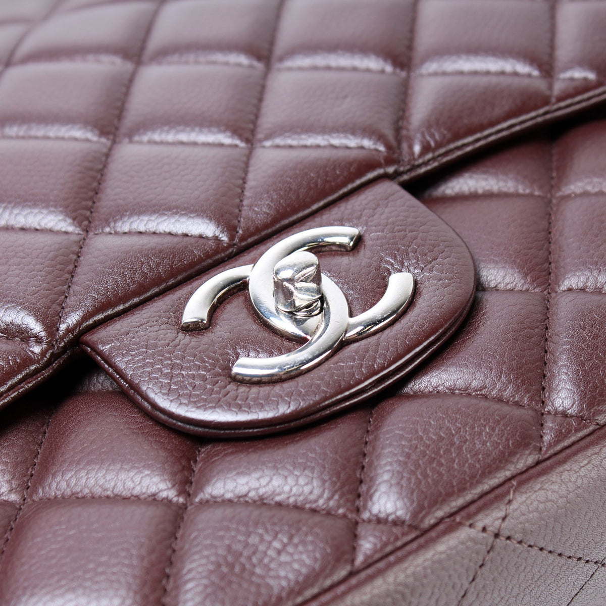 Classic Flap Maxi Caviar 14M