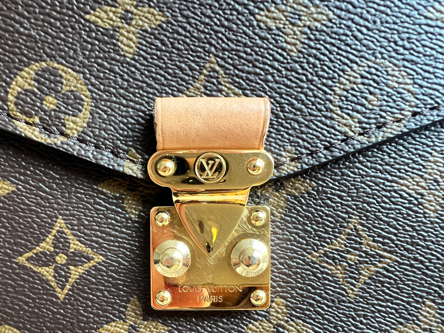 Louis Vuitton Pochette Metis Monogram (RRP £2,020)