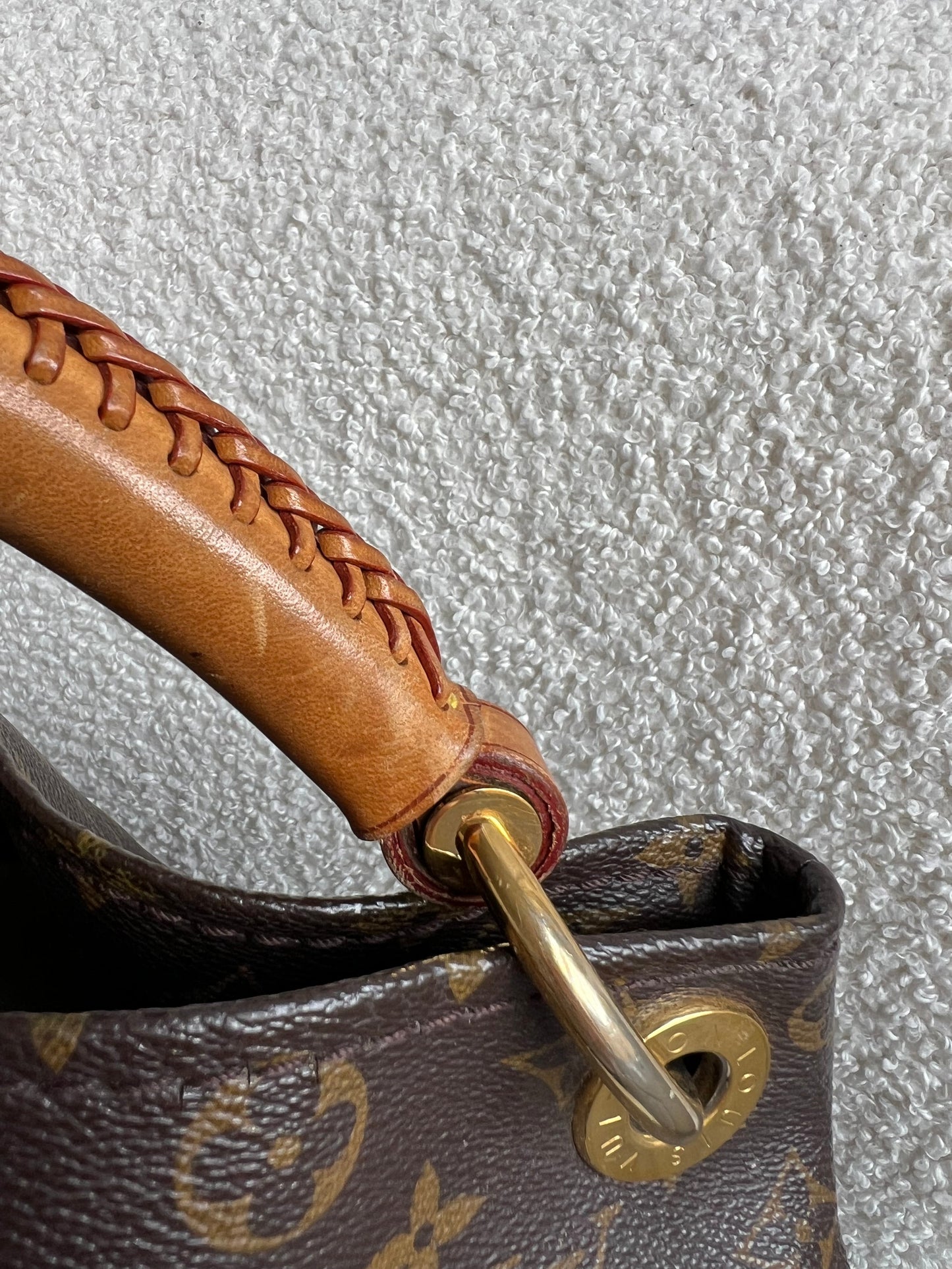 Louis Vuitton Artsy MM Monogram (RRP £1,940)