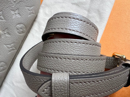 Louis Vuitton Pochette Metis Empreinte (RRP £2,130)