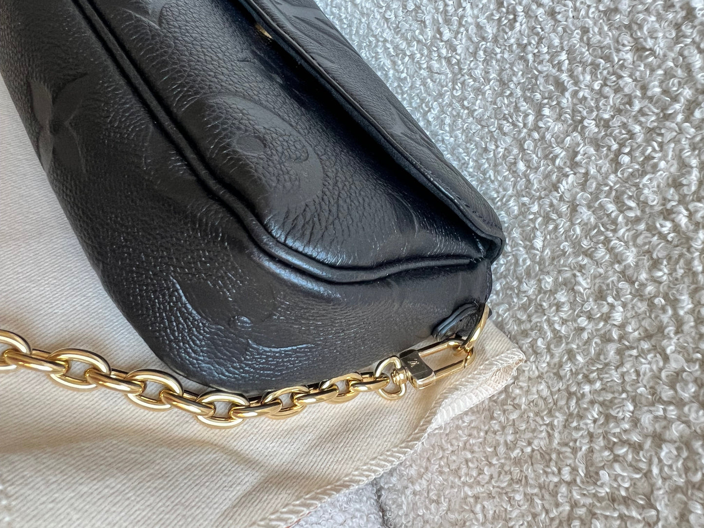 Louis Vuitton Ivy Wallet on Chain Bag Black Empreinte (RRP £1,460)