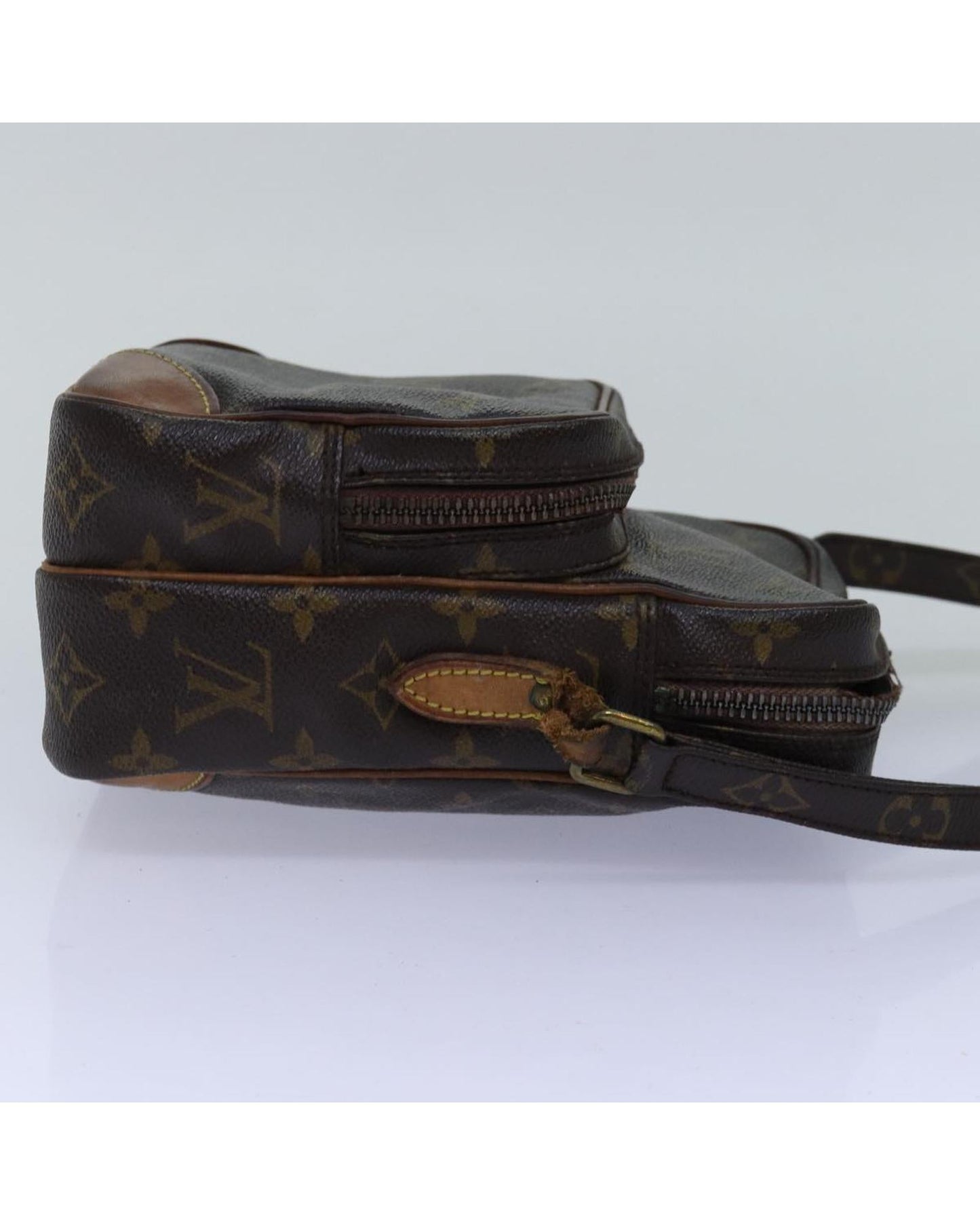 Louis Vuitton Papillon 26 Monogram Canvas Crossbody Bag