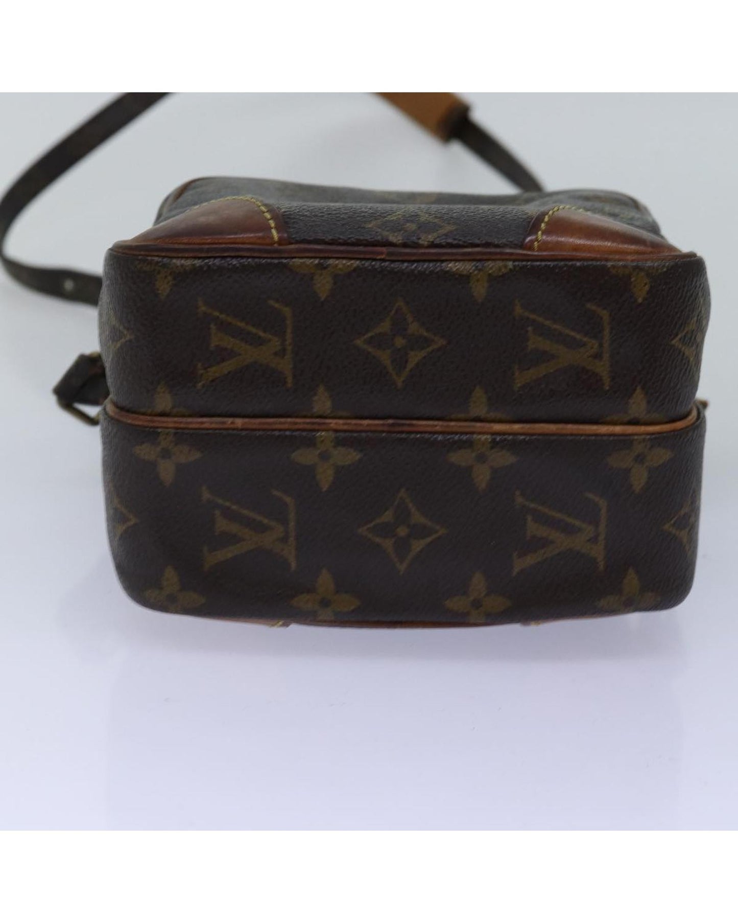 Louis Vuitton Papillon 26 Monogram Canvas Crossbody Bag