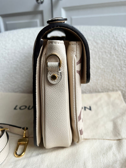 Louis Vuitton Pochette Metis Bicolour Empreinte (RRP £2,230)