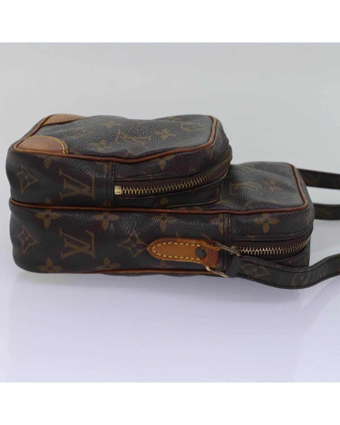 Louis Vuitton Pochette Voyage Monogram Canvas Crossbody Bag Brown