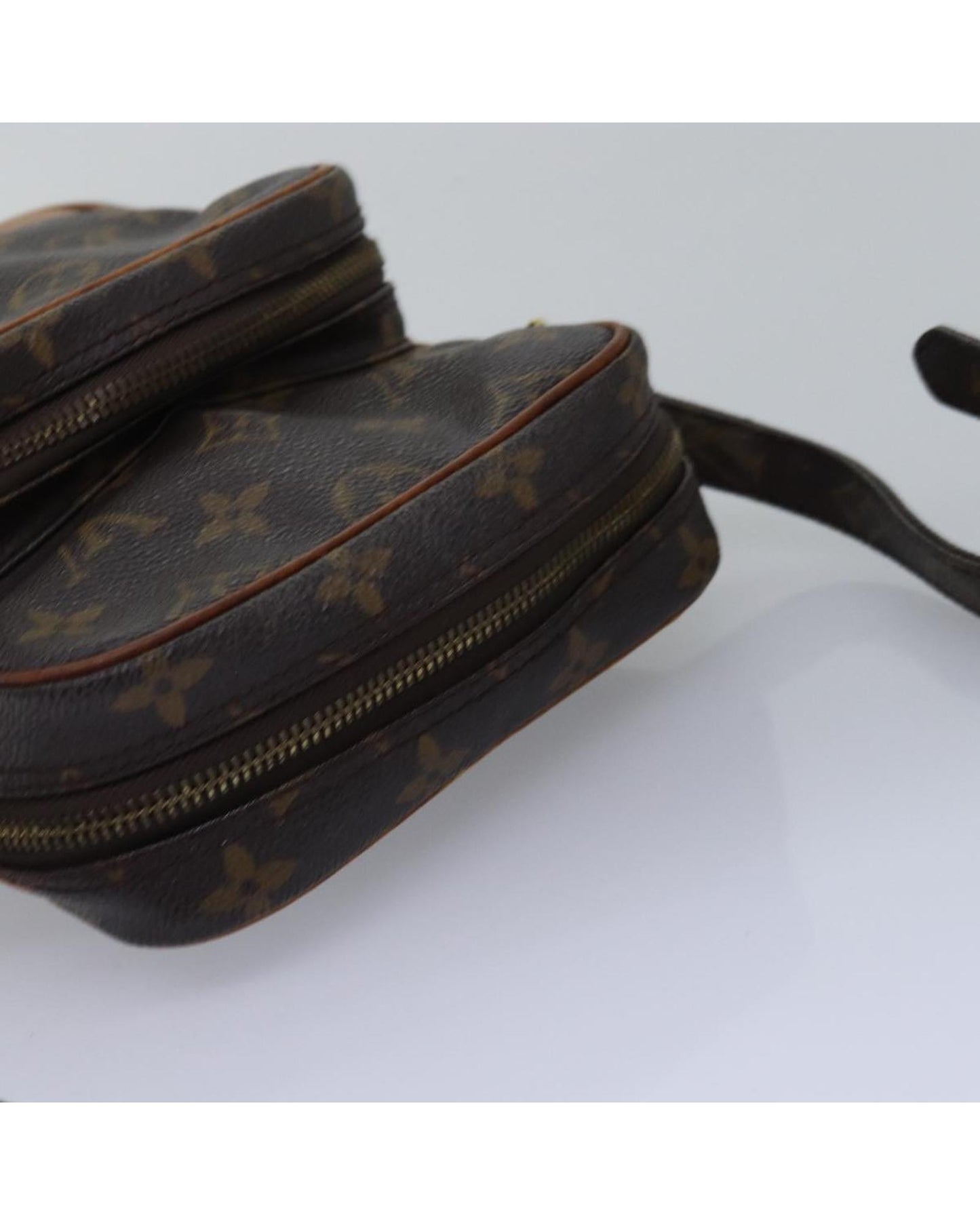 Louis Vuitton Pochette Voyage Monogram Canvas Crossbody Bag Brown