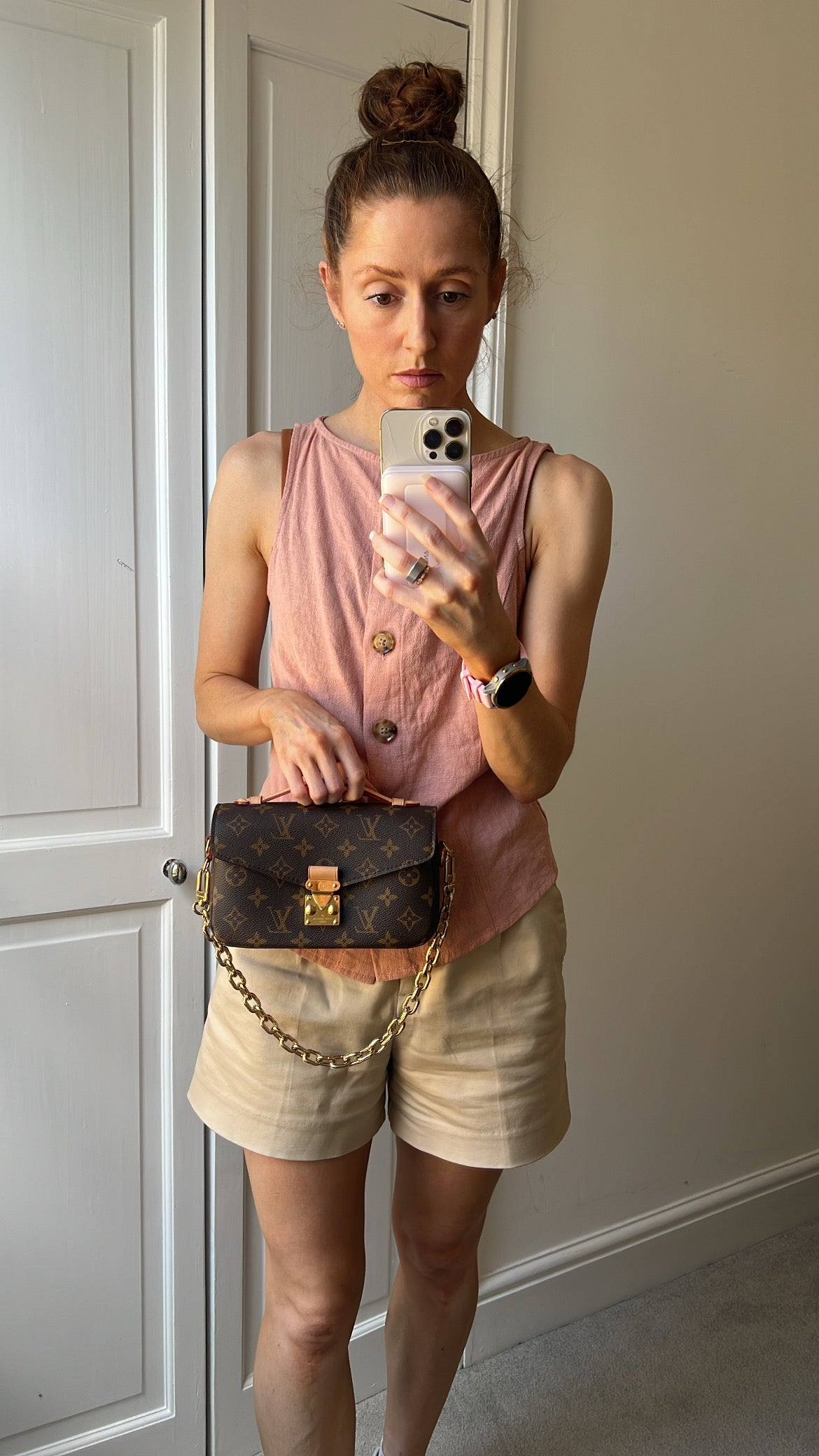 Louis Vuitton Pochette Metis East West Monogram (RRP £2,270)