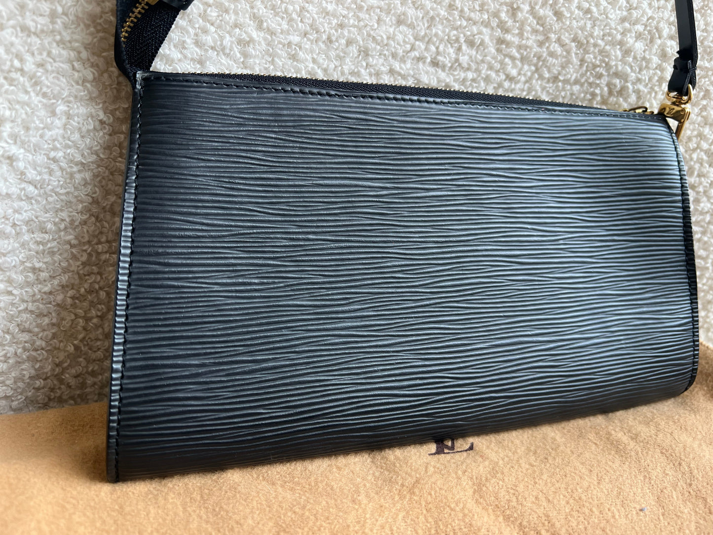 Louis Vuitton Vintage Black Epi Leather Pochette