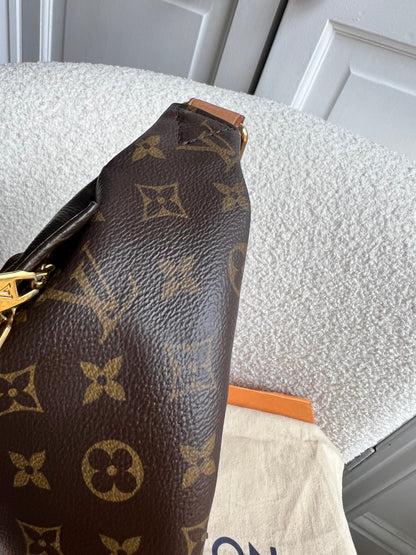 Louis Vuitton Bumbag in Monogram Canvas