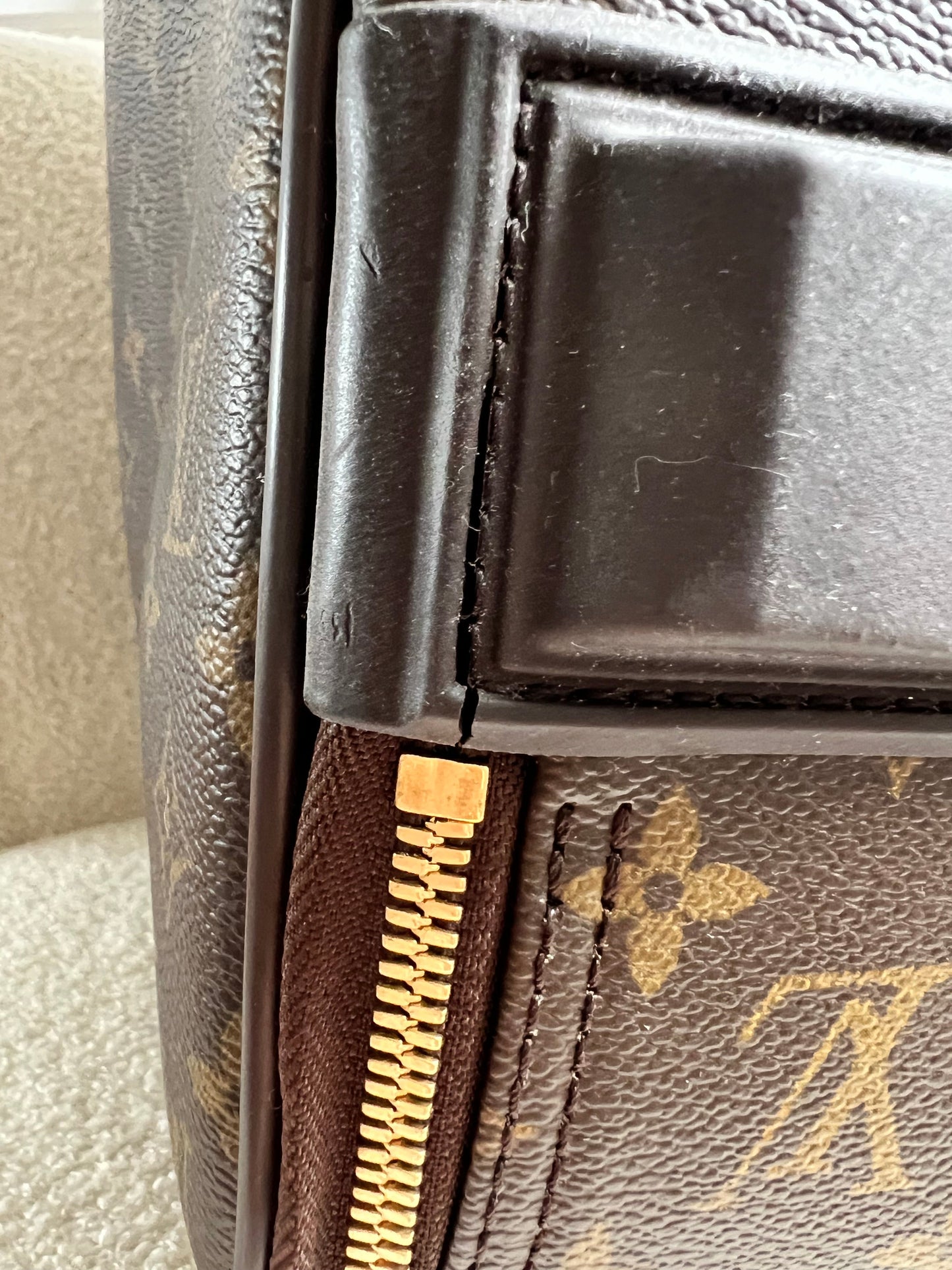 Louis Vuitton Pegase 55 Suitcase Monogram (RRP £2,250)