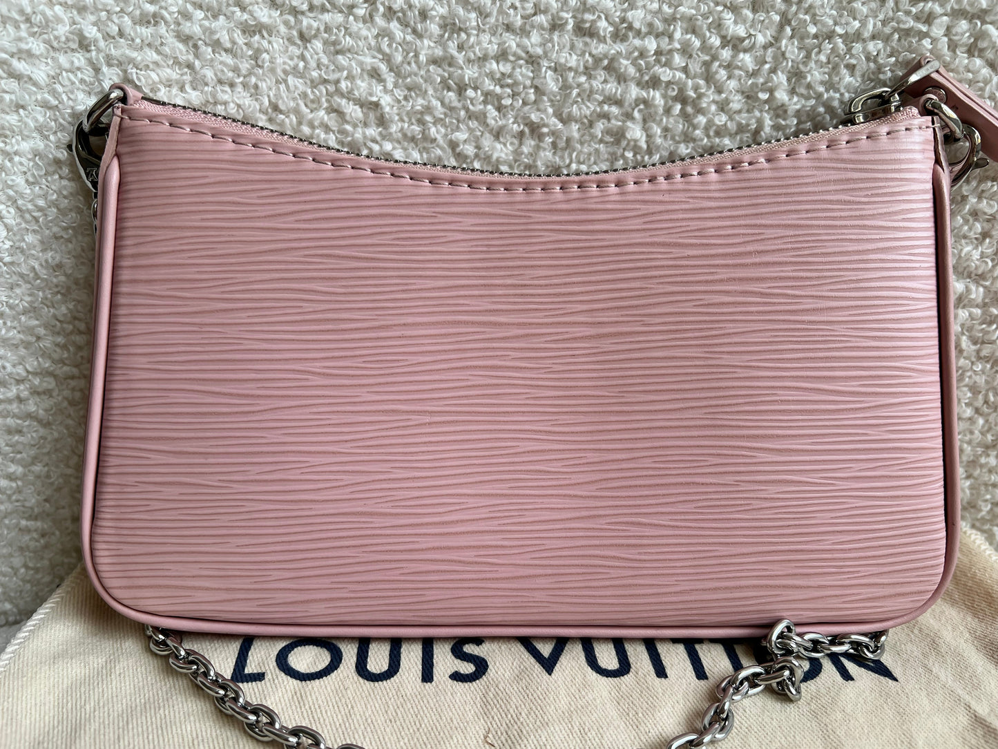 Louis Vuitton Easy Pouch Rose Ballerine Epi (RRP £1320)