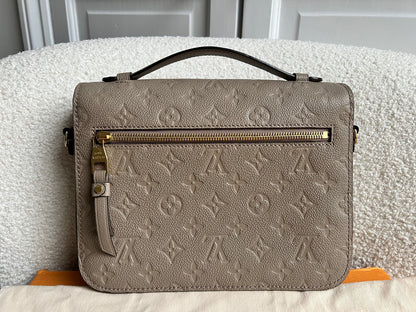 Louis Vuitton Pochette Metis Empreinte (RRP £2,130)