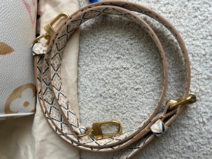 Louis Vuitton Speedy 25 Bandouliere By The Pool 2.0 Giant Monogram (RRP £2030)