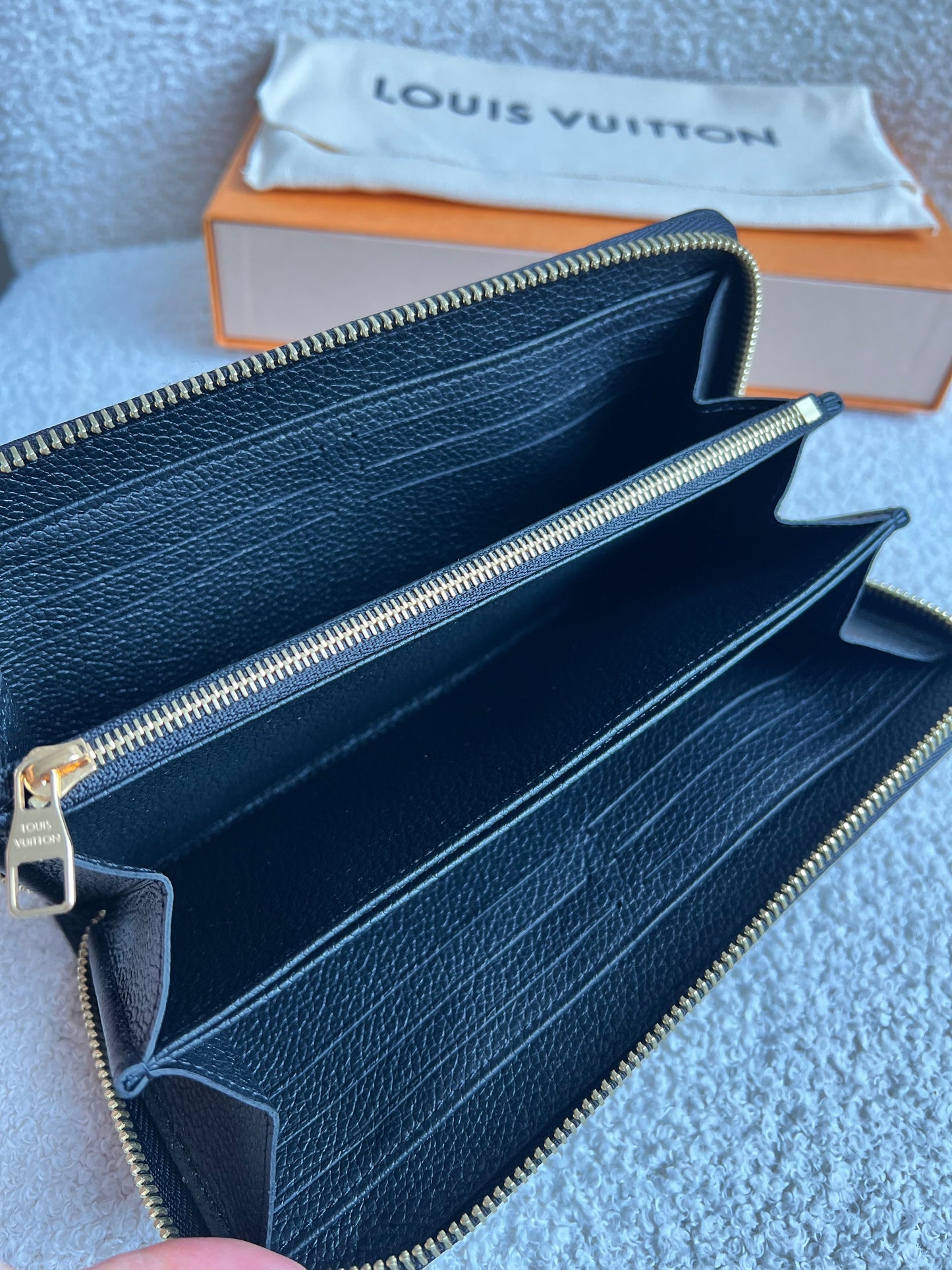 Louis Vuitton Zippy Wallet in Black Empreinte (RRP £790)