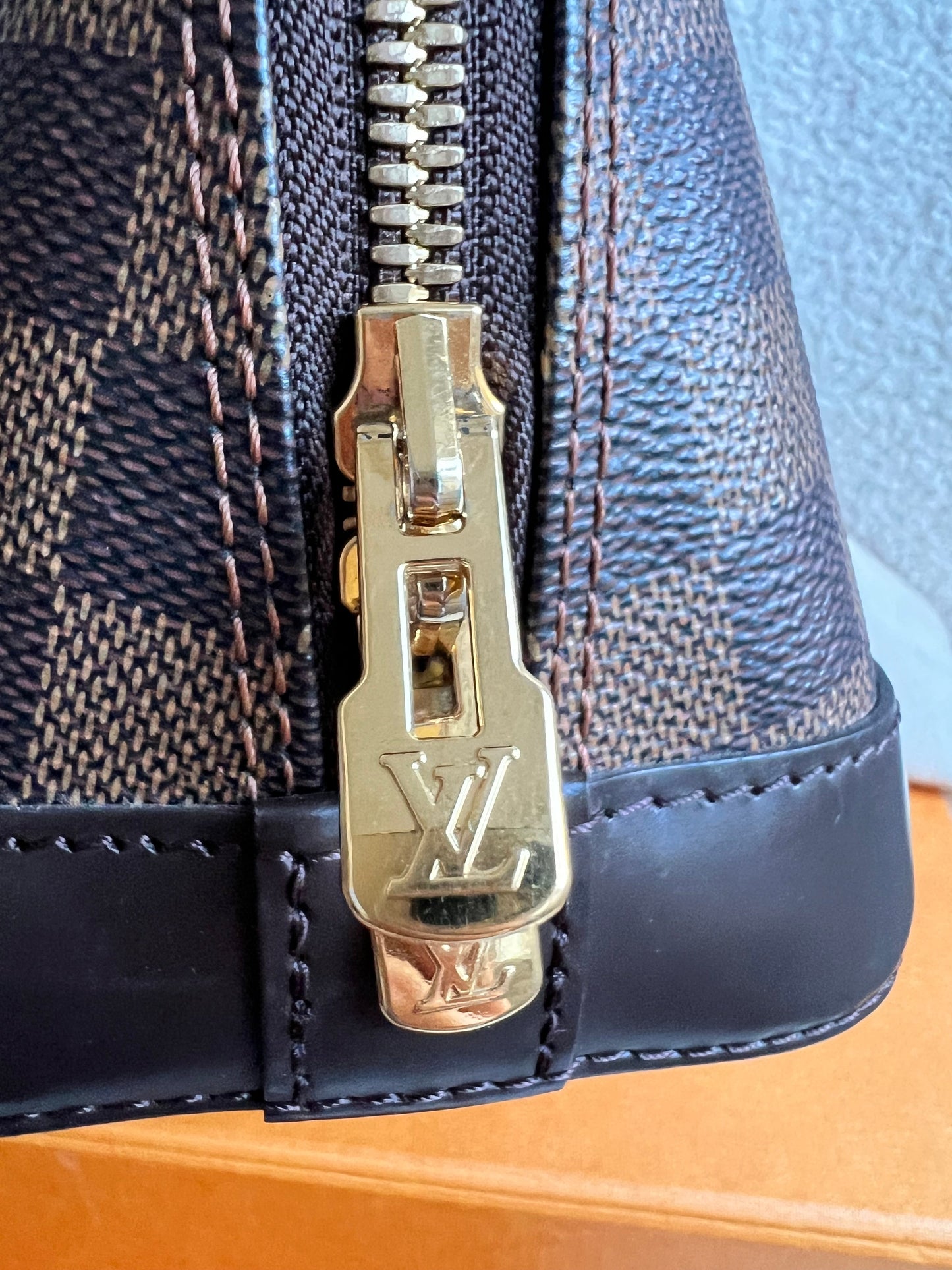 Louis Vuitton Alma BB Damier Ebene (RRP £1,450)