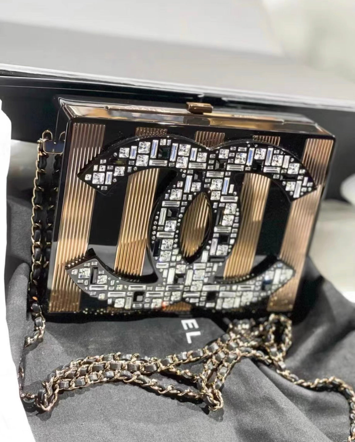Chanel Luxury Leather Black Clutch Style 8