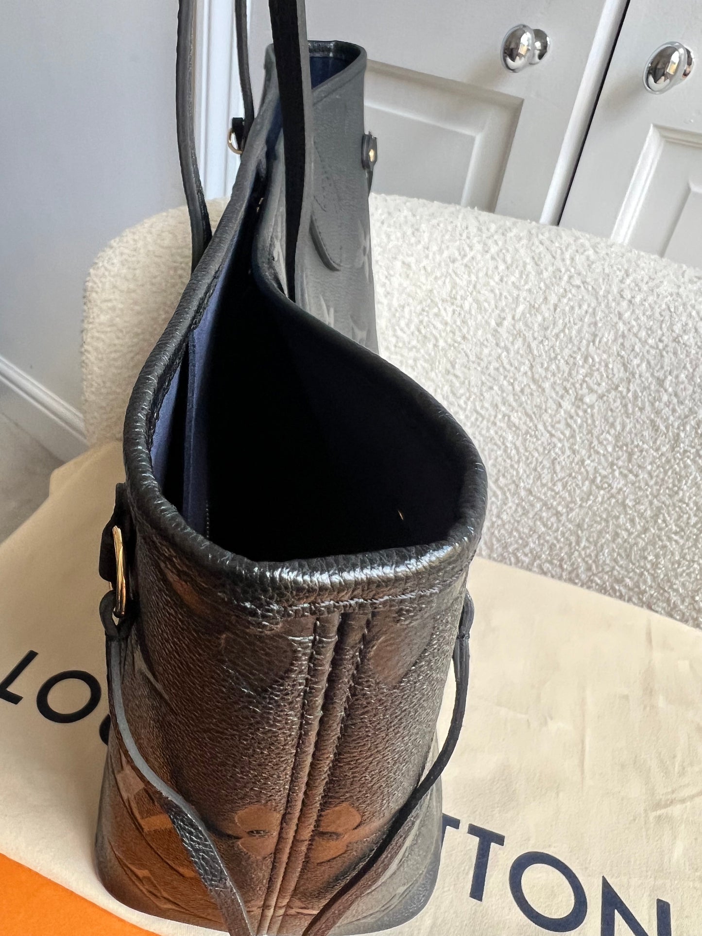 Louis Vuitton Neverfull MM Black Empreinte (RRP £2,010)
