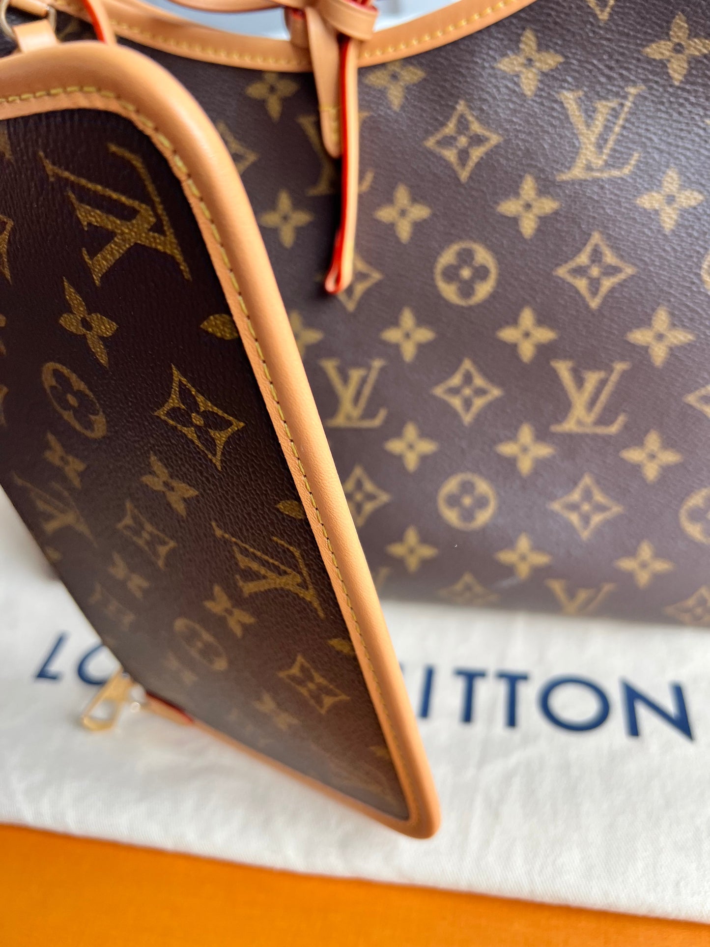 Louis Vuitton Carryall PM Monogram Canvas (RRP £2240)