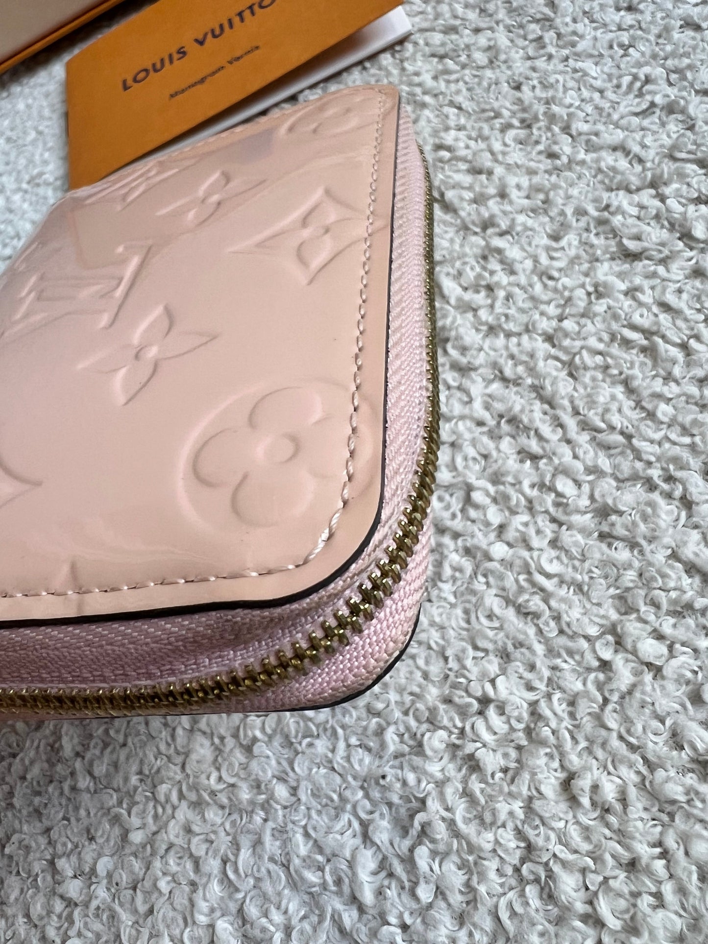 Louis Vuitton Zippy Coin Purse in Rose Ballerine Vernis Patent (RRP £420)