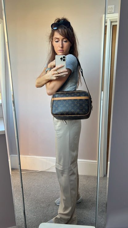 Lous Vuitton Reporter Monogram