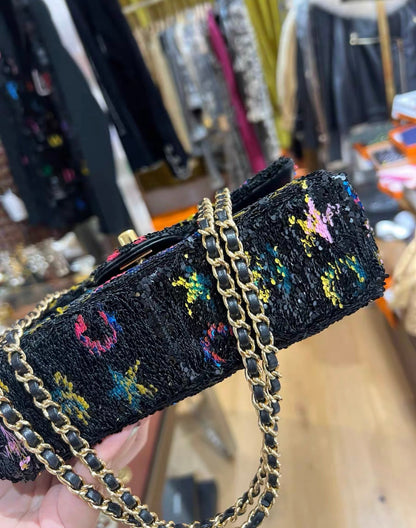 Chanel Luxury Leather Black Shoulder Bag Black