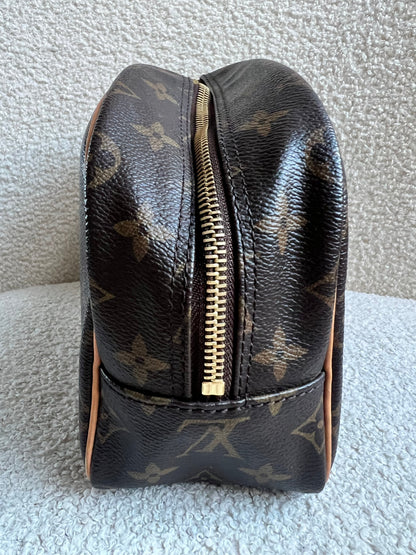 Louis Vuitton Monogram Trousse Toiletry Pouch