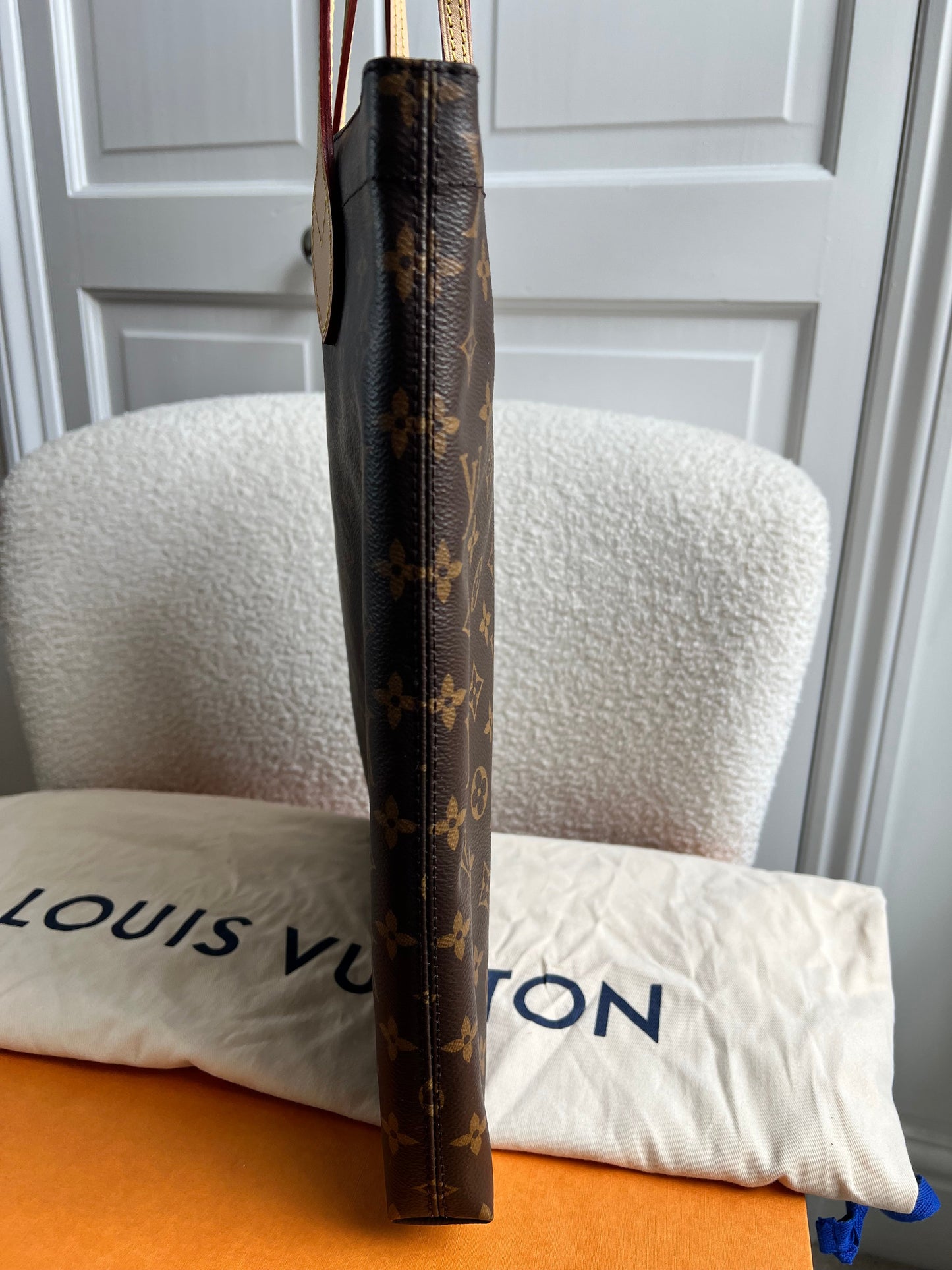 Louis Vuitton Carry It Tote