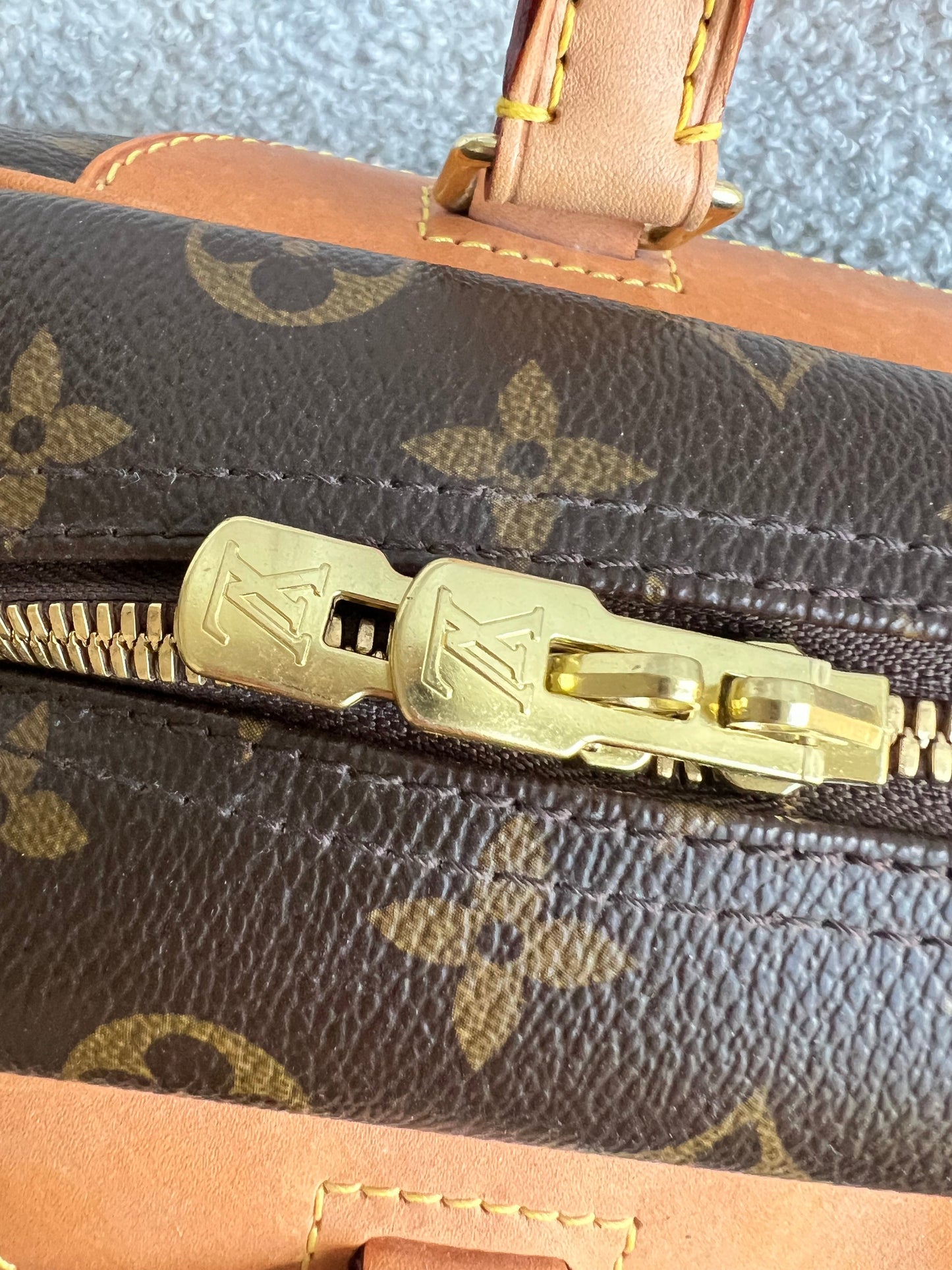 Louis Vuitton Deauville Monogram
