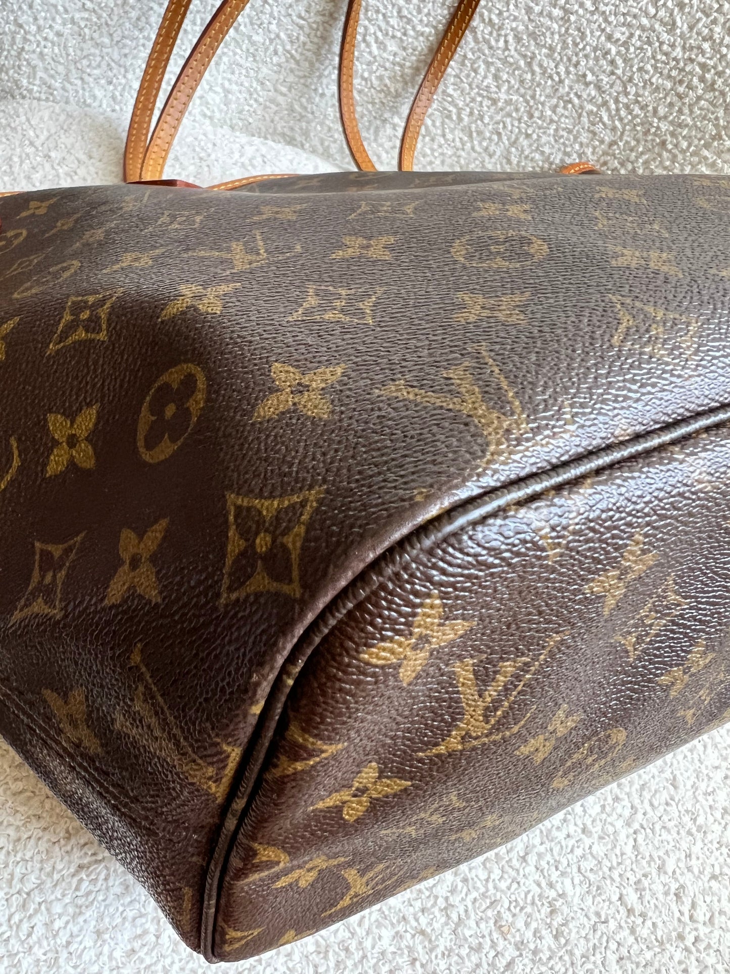Louis Vuitton Neverfull MM Monogram Beige