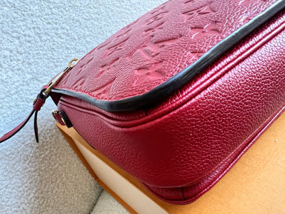Louis Vuitton Pochette Metis Red Empreinte (RRP £2,130)