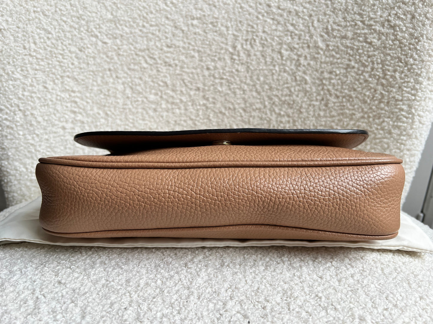 Gucci Beige Soho Chain Crossbody Flap Bag