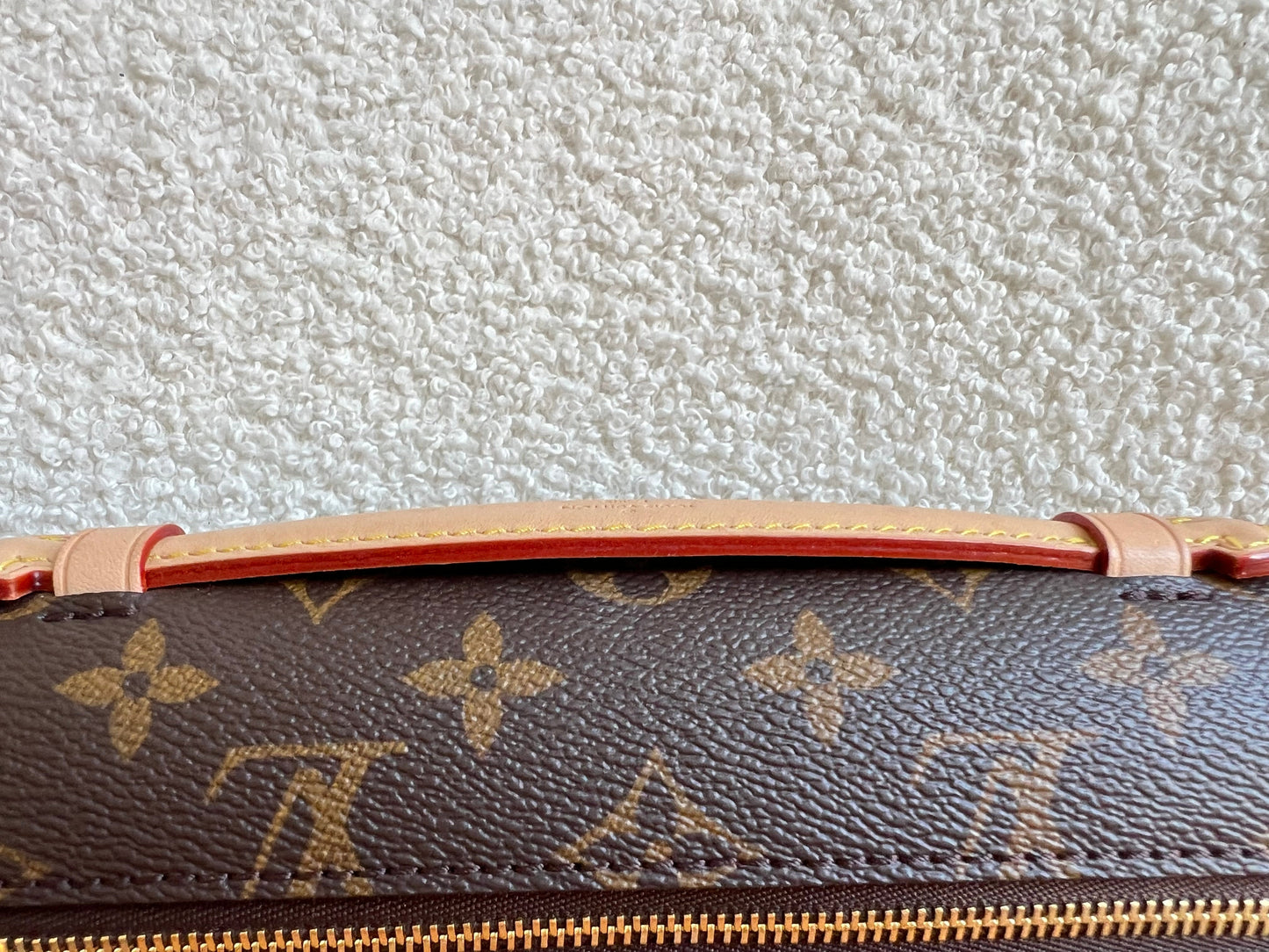 Louis Vuitton Pochette Metis East West Monogram (RRP £2,270)