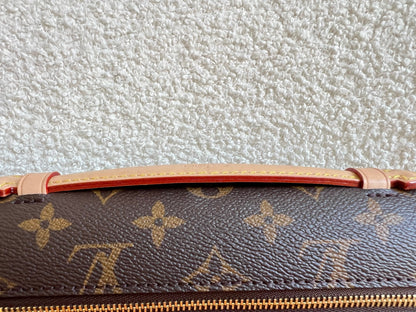 Louis Vuitton Pochette Metis East West Monogram (RRP £2,270)