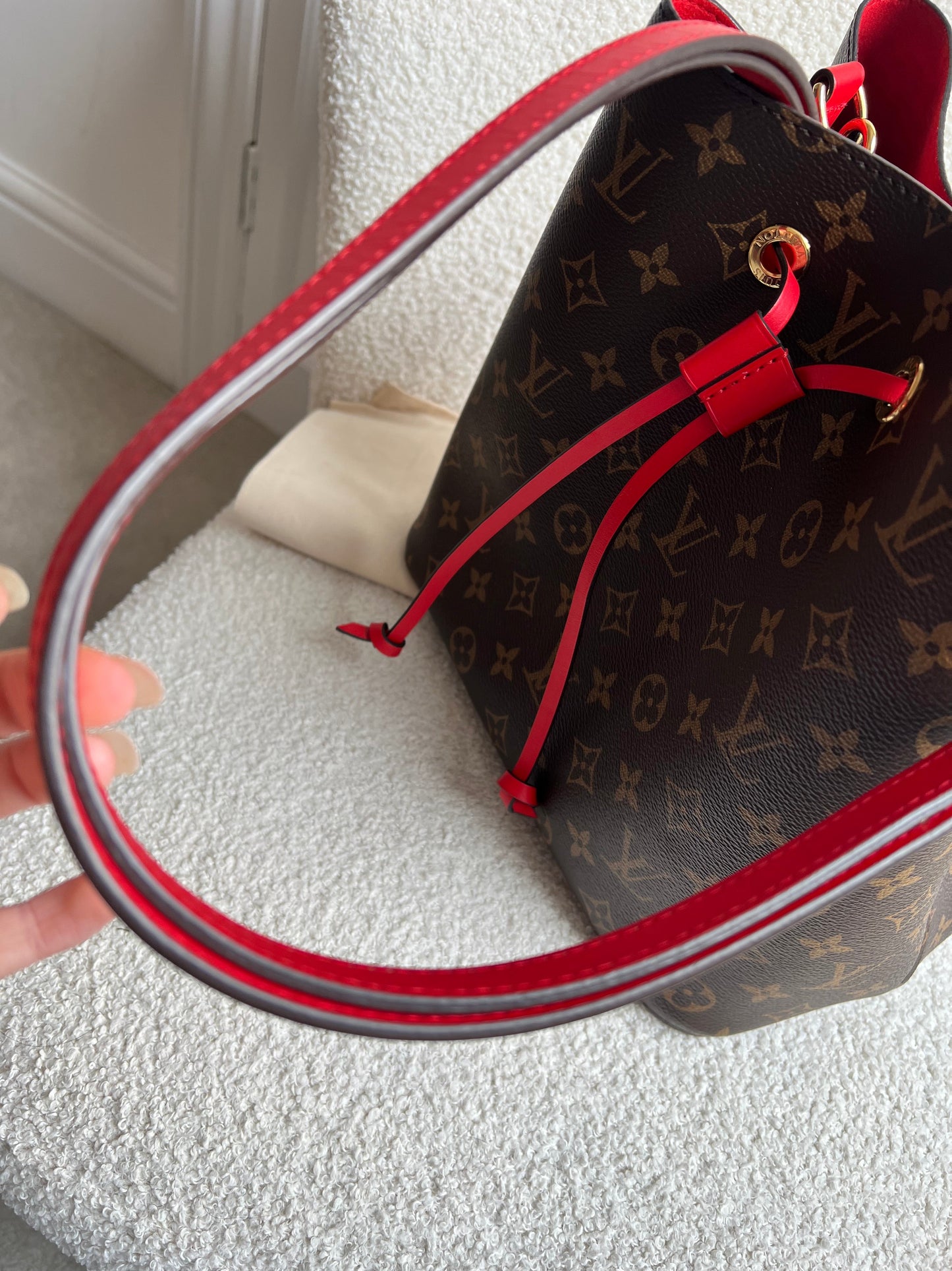 Louis Vuitton Neo Noe Monogram Coquelicot (RRP £1,790)